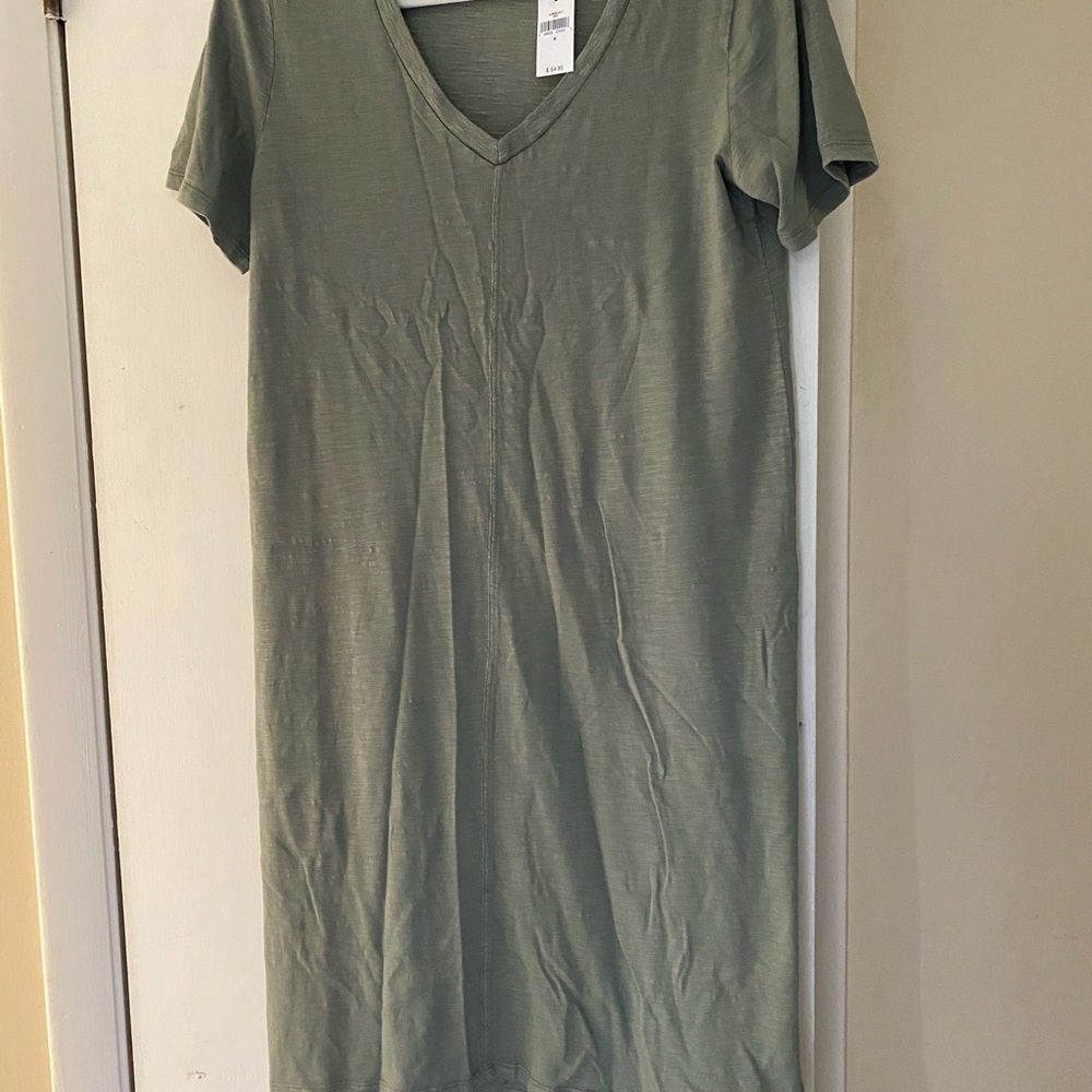 Gap v neck t-shirt midi dress NWT